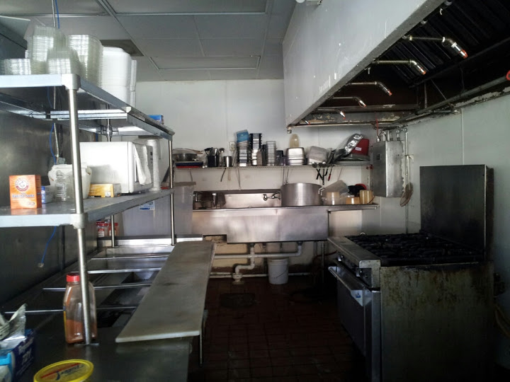 46860-3839 kitchen.jpg